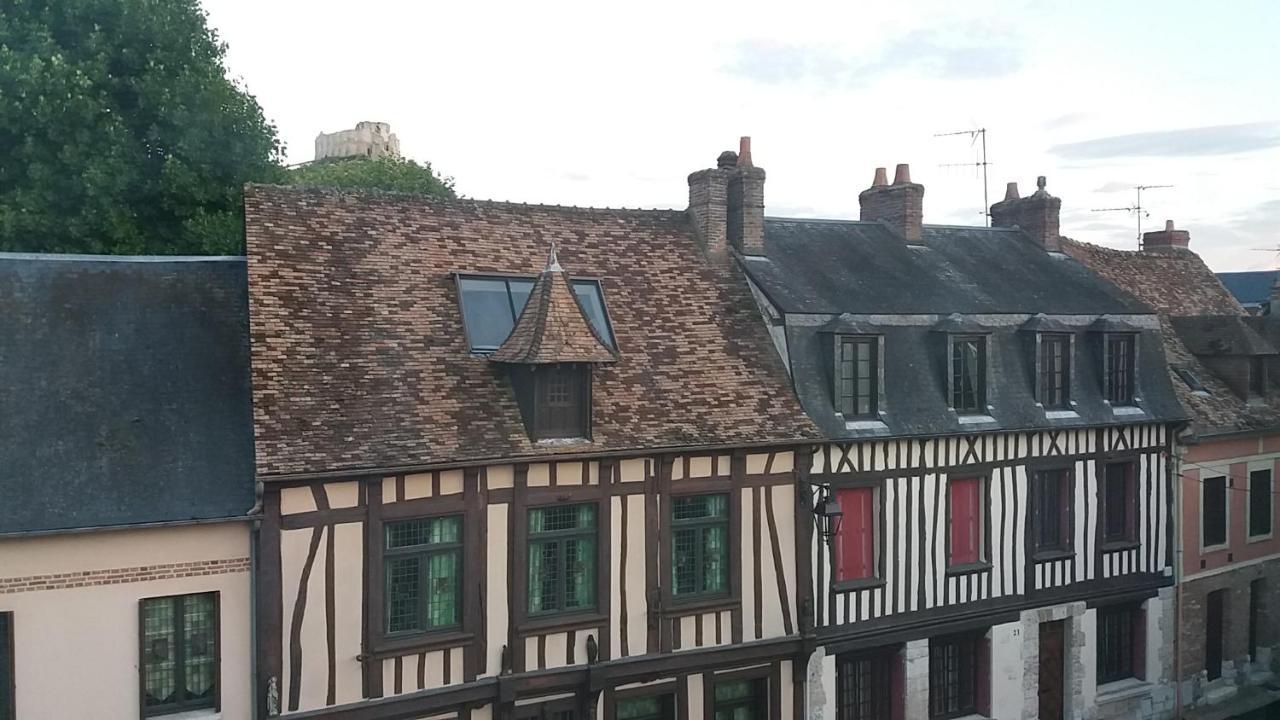 Apartamento Le Charme Du Chateau Les Andelys Exterior foto